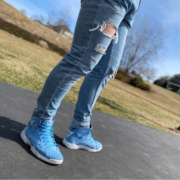 AIR JORDAN 7 PANTONES - Picture 2 of 3